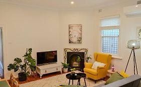 Cozy Newtown Terrace